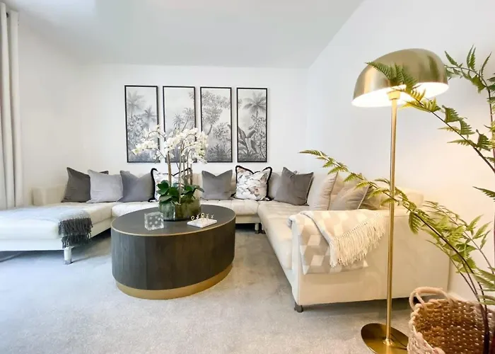 Host & Stay - The Charles Street House Brighton